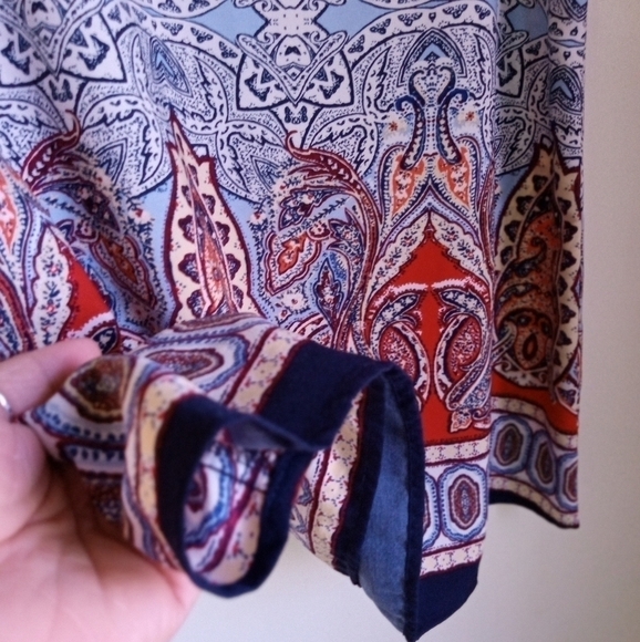 One Clothing mini shift dress with back cutout size medium EUC - Picture 3 of 7